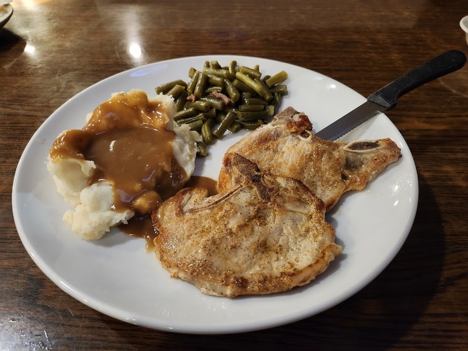Grilled Pork Chop with Green Beans
